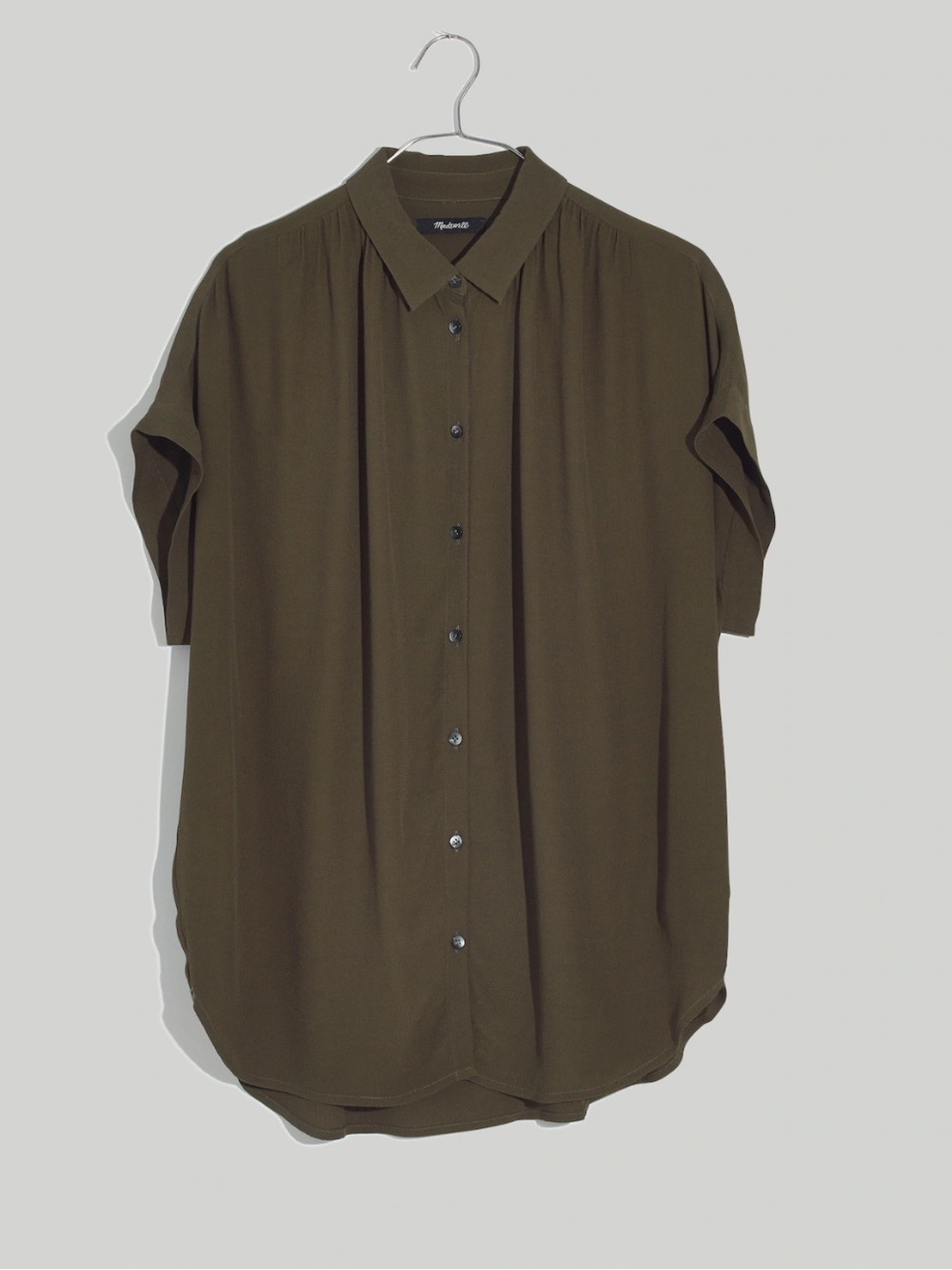 Madewell Central Drapey Short Sleeve Button-Up Shirt in Olive Green size S